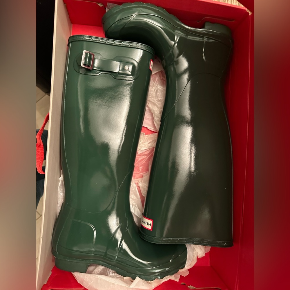 Hunter original tall boots in Hunter green gloss size 7